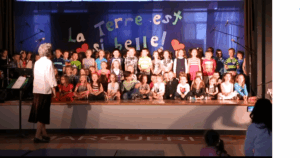 Photo : Élèves en spectacle à l'école Marguerite-Bourgeoys à L'Assomption en 2018, Louise Morand